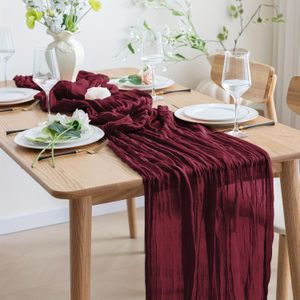 Bordeauxrode Kaasdoek Tafelloper - Elegante Polyester Gaasstof voor Bruiloften, Verjaardagen en Kerstdecoratie, Rechthoekige Vorm, Perfect voor Eettafeldecoraties met Kaarsen en Bloemenaccenten