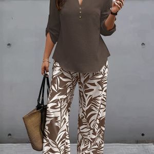 Vrouwen Zomer Wijdpijpbroek Set met Plantenprint, Modieuze Plus-Size V-hals Overhemd voor Casual Uitjes