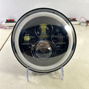 7 Inch Ronde 4-Bollen LED Koplamp met Angel Eye Ontwerp voor Motoren en Off-Road Voertuigen - 12V, 3000+ Lumen, Bedraad