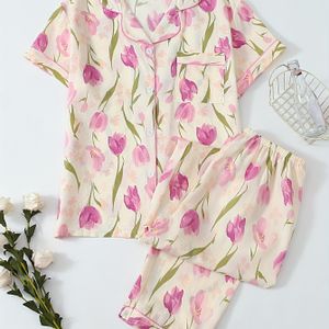 Tweedelige Dames Pyjamaset met Rode Tulp Bloemenprint, Korte Mouwen Overhemd en Broek met Strik voor Lente Zomer Herfst Casual Loungekleding