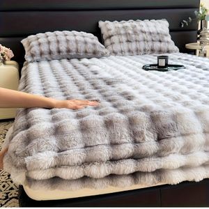 1st Luxe Nep Konijnenbont Pluche Bedovertrek - Ultra-Zacht, Warm & Huidvriendelijk | Machinewasbaar met Elastische Band | Geen Verlies of Verkleuring | Ideaal voor Slaapkamer & Logeerkamer