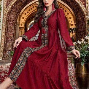 Elegante rode maxi jurk met bloemenprint voor dames - V-hals, lange mouwen, polyester, perfect voor lente/zomer, volwassen mode, bloemenprint jurk