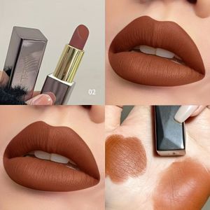 Matte Lippenstift Mat Fluweel Waterdicht Niet-vervagend Kleurverhelderende Lipgloss Geschikt voor Alle Lichtbeige Tonen Bruine Donkere Lippen