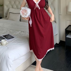 Vrouwen Elegante Kleur Kantafwerking V-Hals Mouwloze Nachtjurk