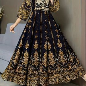 Geborduurde tuniekjurk met V-hals en riem - Polyester, , Volwassene, Geweven, 107 g/m²