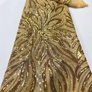 Nieuwste Nigeriaanse Geborduurde Kanten Stof, Hoge Kwaliteit Vrouwen Kanten Stof, Geschikt voor Jurken met Pailletten en Intricate Geborduurde Patronen uit Nigeria, Afrika en het Midden-.