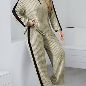 2-delige Elegante Casual Damespak met Rits Hals Lange Mouw Top en Wijde Pijpen Broek, Licht Beige-Vriendelijke Zachte Textuur Trendy Dagelijkse Uitje Set