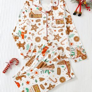 Tweedelige set winterkerstprint pyjama's met lange mouwen, lichtgewicht knoopsluiting pyjama's, lange mouwen tops en broek, elegante damespyjama's en huiskleding