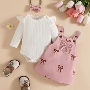 -delige set met lange mouwen, kleur bodysuit + vlinderband jurk + hoofddeksel, voor buiten