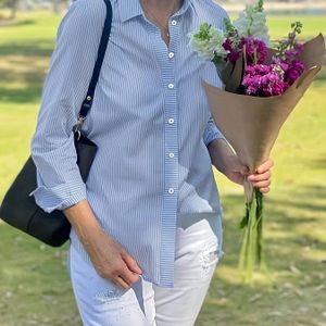 Dames Casual Gestreepte Lange Mouw Knopen Shirt - Losse Pasvorm, Lichtblauwe Strepen, Kraag, Perfect voor Casual Kleding, Veelzijdige Kleding | Relaxed Fit Shirt | Gestreept , Dames Shirts