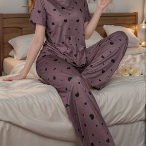 Groene Hartjes Pajamas Set met Ronde Hals | Casual, Comfortabele Pasvorm, Geschikt voor Alle Seizoenen, Dames Nachtkleding