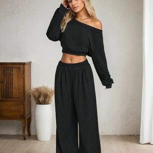 Casual Kleur Off-Shoulder Asymmetrische Hals Crop Top en Losse Wijde Pijpen Joggers Set met Trekkoord Taille voor Vrouwen