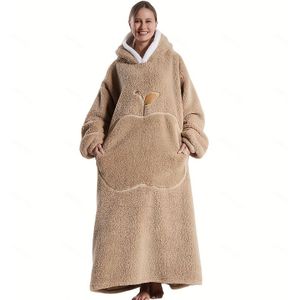 Draagbare Deken Hoodie voor Mannen en Vrouwen, Ultra-Zachte Warme Flanellen Oversized Sweatshirt met Zak, Multikleur Fruit Thema, Alleen Handwas, Oversized Deken Hoodie