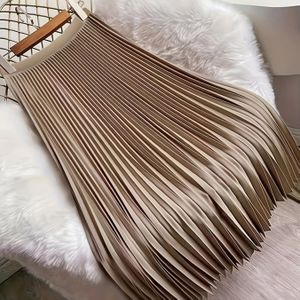 Elegante groene plisserende midi-spijkerrok voor dames - Hoge taille, kleur met chique plisseringsontwerp, perfect voor lente/herfstmode, veelzijdige mode | Plisserende rok | Glanzende textuur