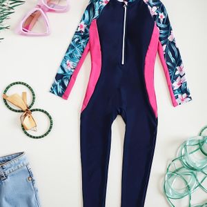 130cm-160cm Meisjes Lange Mouw Eendelig Badpak met Verwijderbare Pads, Watersport Half-Rits Open Voorzijde Modest Zwempak, Bloemenprint Patchwork Design, Surfbadpak, Wedstrijdzwemkostuum