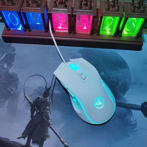 Bedrade Gaming Muis met Ergonomisch Ontwerp en 7-Kleuren Achtergrondverlichting, USB-aansluiting, Optische Kantoor Muis Compatibel met Laptops en PC's, Perfect Paasgeschenk
