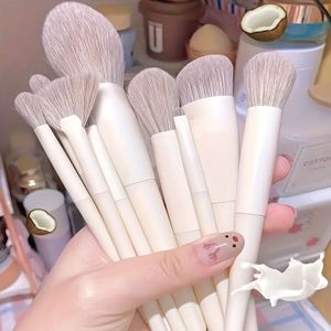 10 stuks Premium Make-up Kwastenset - Poeder, Blush, Contour, Foundation, Oogschaduw - Essentiële Beauty Tools voor Vrouwen