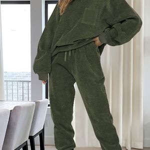 Stijlvolle olijfgroene lange mouw top en trekkingsbroek casual tweedelige set - Casual kleding, alle seizoenen, kleur, casual kleding|Stijlvolle casualwear| kleur top
