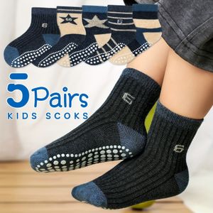 5-Pack Halflange Sokken voor Jongens, Antislip Binnensokken