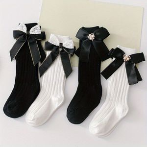 Baosong 4-Pack Kniekousen voor Meisjes 0-12 Jaar, Zwart-Witte Kralen Strik, Britse Stijl, Schoolstijl, Kleuterschool, School, Lente, Herfst, Winter, Veelzijdige Prinsessensokken voor Kinderen