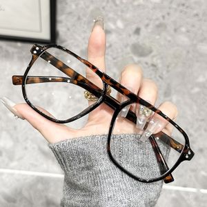 1pc Dames Klassieke Geometrische Transparante Bril Voor Dagelijks Gebruik TV Spelen Games Musiekfestival Decoratie