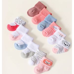 12/4 Dubbele Pakket van Snoeprukkleurige Schattige Baby Sokken, Warme Terry Sokken voor Nieuwgeborenen, Geschikt voor Jongens en Meisjes in Herfst en Winter.
