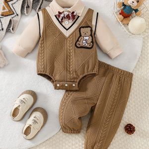 Jongens Herfst-Winter Gebreid Nep Tweedelig Vest met Cartoon Beer Patch Bodysuit + Casual Broek - Schattige Baby Outfit, Perfect voor Buiten,