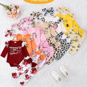 3 Sets Willekeurige Pasgeboren Herfst- en Winter Rompers met Lange Mouwen en Broek, Perfect voor Buiten, Baby Meisjes Outfits