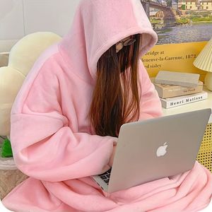 1st Gezellige Draagbare Deken Hoodie - Oversized Pluche Sweatshirt met Mouwen & Zak, Warme Grijze Fleece Deken voor Mannen en Vrouwen, Perfect voor Bank of Bed