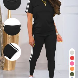 Stijlvol zwart outfit met witte strepen - Dames casual set, Inclusief T-shirt en leggings, Perfect voor casual kleding of licht, Kleding