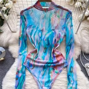 Nauwsluitende YOUMG bodysuit met print, mesh, lange mouwen en een sexy Y2K-stijl
