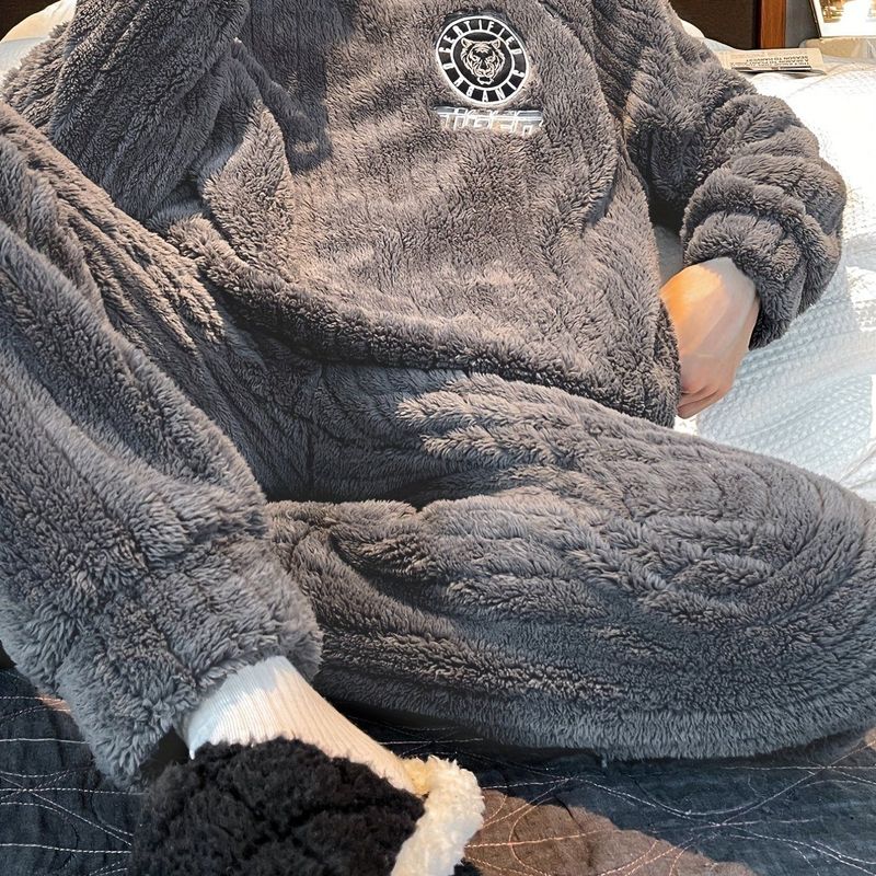 Men's Casual Pajamas Sets Warm Flannel Lounge Wear, Tiger Print Long Sleeve Crew Neck Top & Loose Pants Home Pajamas Sets, Outdoor Sets For Autumn Winter