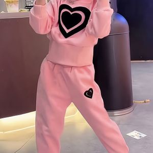 Meisjes Herfst Liefdeshart Set 2025 Nieuwe Aankomst Lente Medium Kinderkleding Sweatshirt Mode Sport Tweedelige Set, Perfect voor Buiten