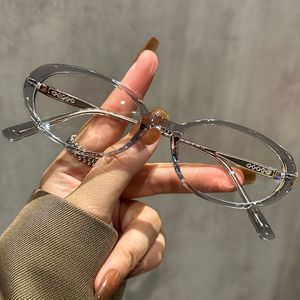 Vrouwen Retro Ovale Montuur Bril - Transparante Lenzen met Metalen Scharnieren, Stijlvol High-End Design voor Dagelijkse Mode, Alledaagse Brillen, Strakke Eyewear, Duurzame Bril