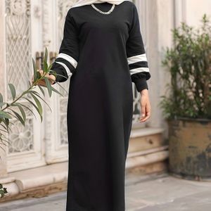 Zwart-wit gestreepte lange nachtjas voor dames - Elegante lange mouw maxi jurk met riem, perfect voor casual of formele gelegenheden, casual kleding | Nachtjas met riem | Intricate Patterns