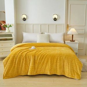 Dubbelzijdige Pluche Flanellen Deken - Beige/ Visgraatpatroon, Luxe Bedsprei voor Alle Seizoenen, Zachte Warme Hoeslaken voor Queen-/King Size Bedden, Machinewasbaar in Beige & Bruine Kleuren