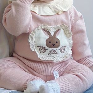 Baby Herfst- en Wintertrui Set voor Meisjes - Schattige Gebreide Cartoon Konijn Outfit met Broek, Modieuze Tweedelige Set, Perfect voor Buiten