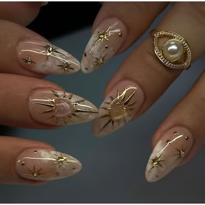 24-delige Set Lange Amandelvormige Witte Ombre Gouden Strass Hartontwerp Verwijderbare Nepnagels