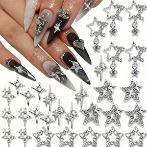 30st Zilveren Ster Nageldecoraties Glanzende 3D Ster Nagelornamenten Perfect voor Vrouwen's Acryl Nageldecoratie Metalen Nagelbenodigdheden