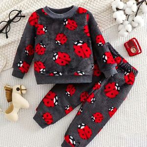 Kerstmode voor Jongens: Schattige en Modieuze Dikke Flanellen Herfst- en Winterpak voor Kinderen, Warme Nieuwe Pyjama