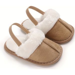 Schattige slofjes voor baby's van maanden, geschikt voor de herfst en met een pluche voering voor warmte, zachte zolen voor en ontworpen voor binnenspelen en vroege wandelingen.