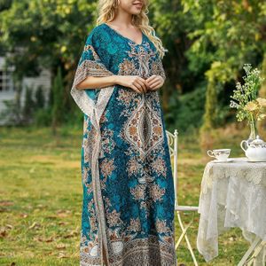 Nieuwe lente- en zomercollectie van lange uit het Midden- met stijlvolle bedrukte etnische ontwerpen, V-hals, korte mouwen, elegante en comfortabele jurken.