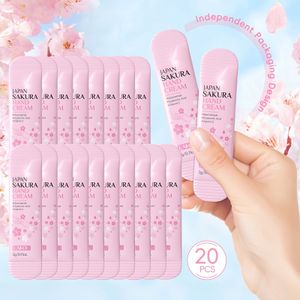 LAIKOU 20 stuks Japanse Sakura Handcrème - Hypoallergeen, hydraterend met en C - Reisvriendelijk, hydraterend voor de droge huid, Valentijnsdag cadeau-optie