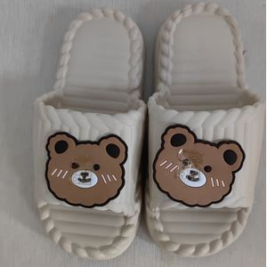 Schattige Beer Cartoon Slippers voor Vrouwen - Zomer Antislip, Comfortabele EVA Binnen/Buiten Sandalen