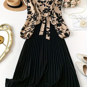 Plusmaat Bloemenprint Plooirok - Elegante Ronde Hals, Polyestermengsel met Elastan, Niet-Rekbaar, Fit en Flair, Lente/Zomer Collectie