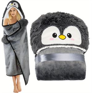Pinguïn Draagbare Hooded Deken voor Volwassenen | Fuzzy Superzacht Warm Knus Pluche Flanellen Fleece & Sherpa Hoodie Plaid Cape Wrap - Grijs Polyester, Geborduurd, Machinewasbaar.