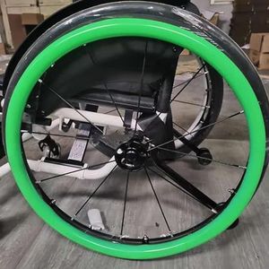 1 paar rolstoelvelgenafdekkingen, sport-rolstoelhoes voor achterwiel, afdekking voor handmatige stuur, slijtvaste siliconen, antislip, kleur: