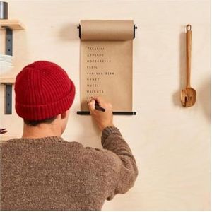 Studio Papierrol Dispenser Cutter met 50 m kraftpapier, wandmontage prikbord papierhouder voor kinderen tekenen/cafémenu's/to-do-lijsten (kleur: zwart, maat: 97 cm breed)
