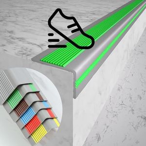 Traprandbeschermer Trapovergangsstrip, antislip traptreden, zelfklevend, beschermstrip, waterdicht, trederand, vrij te snijden(Green,5m)