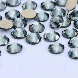 2088 DIY kristal nageldecoraties zonder hotfix, 8 grote en 8 kleine strass steentjes, platte achterkant, plaknagels voor nagelkunst - zwarte diamant - SS16-1440 stuks